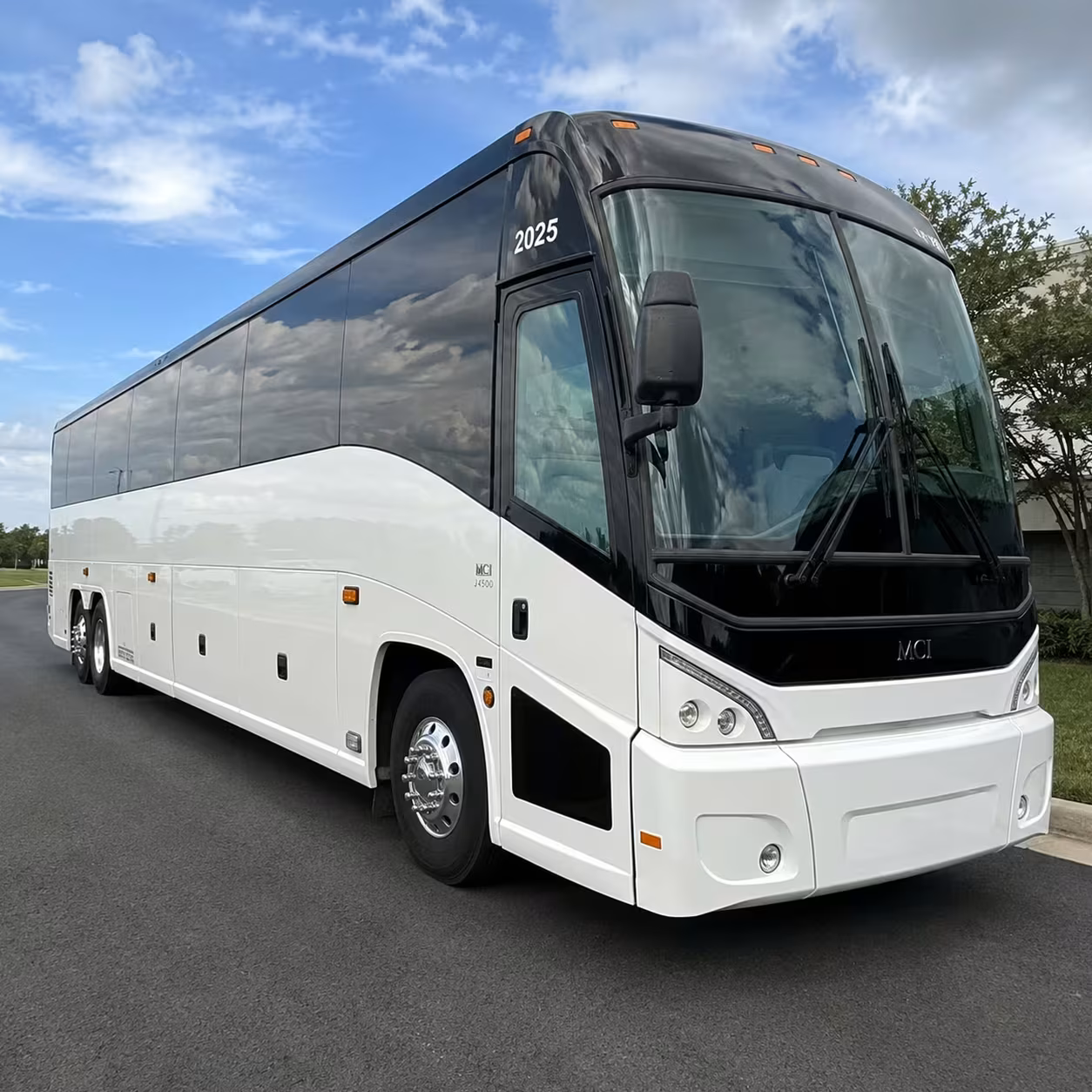 corporate event shuttle buses for san rafael conferences and retreats