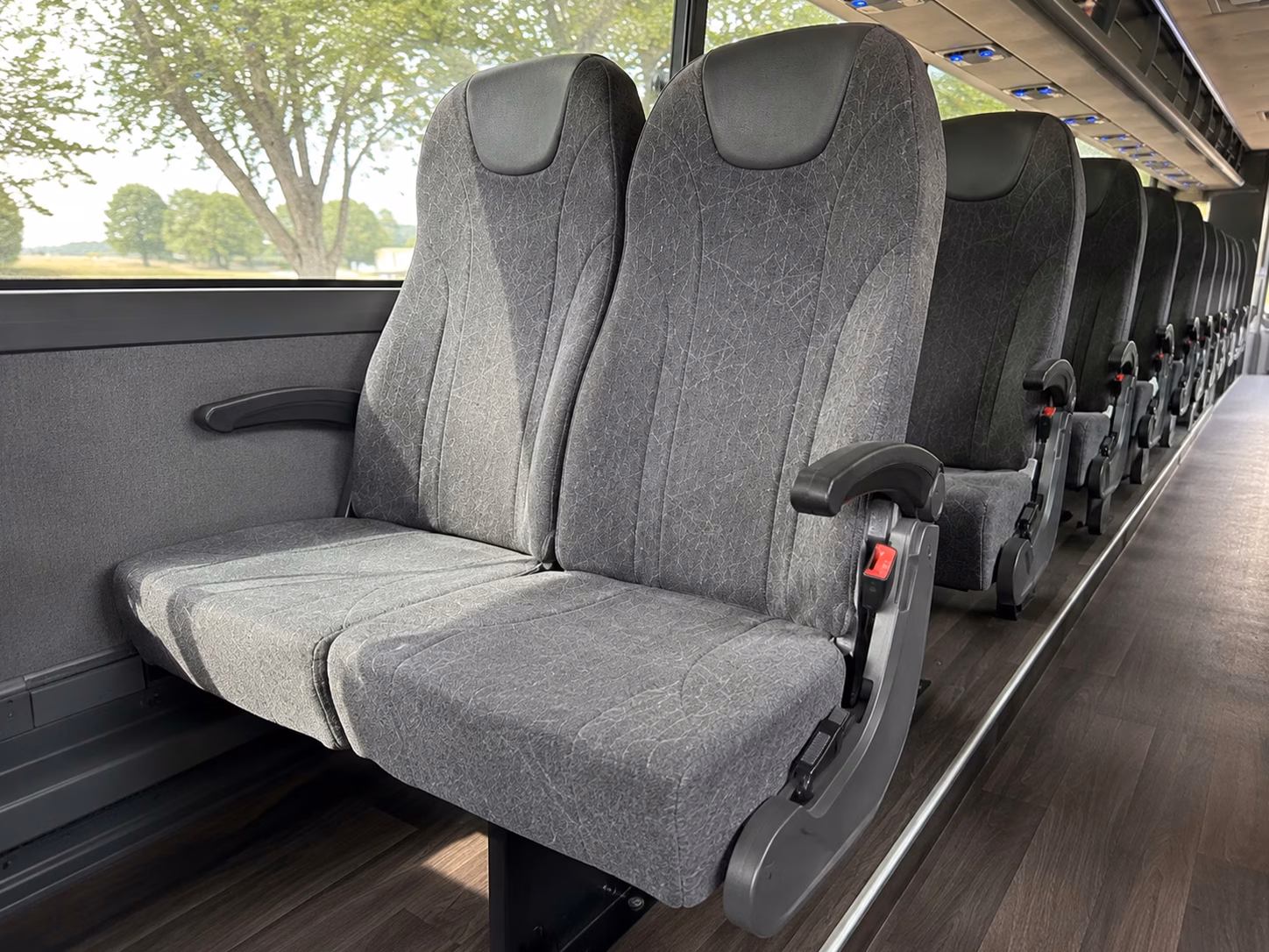 how trip distance and duration affect san rafael bus rental rates