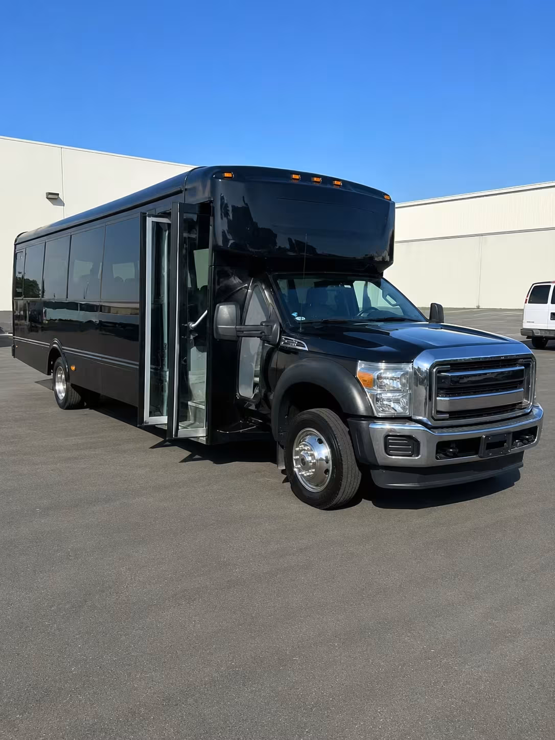 party bus rentals for san rafael concerts and brewery nights