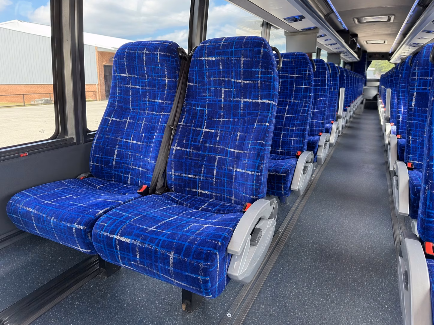 san rafael airport shuttle buses for wedding guests